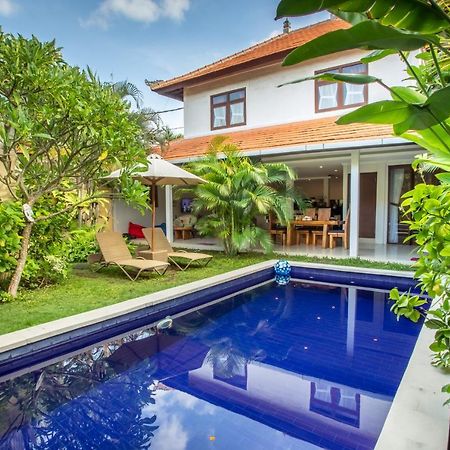 Villa Rani 3 Seminyak Buitenkant foto