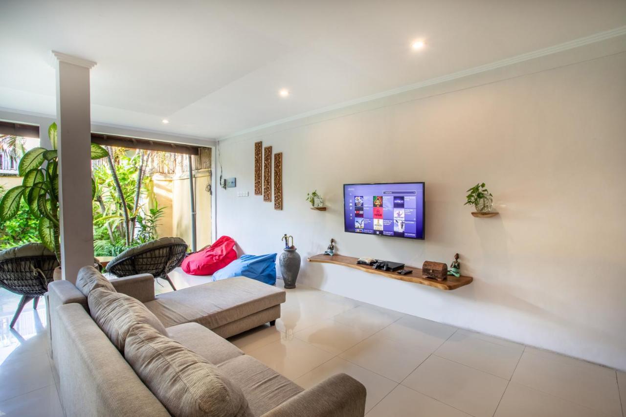 Villa Rani 3 Seminyak Buitenkant foto