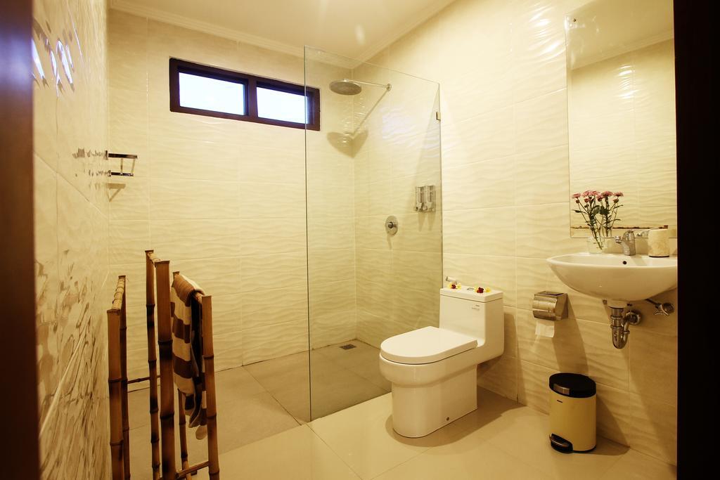 Villa Rani 3 Seminyak Buitenkant foto