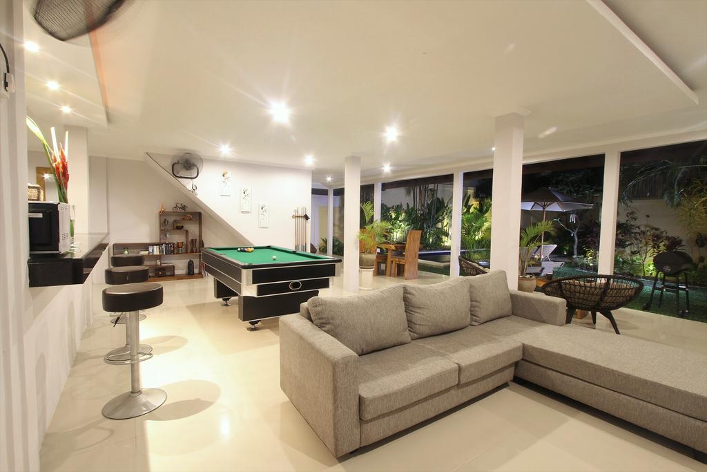 Villa Rani 3 Seminyak Buitenkant foto